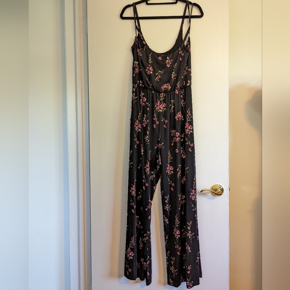 Kaileigh Floral Sleeveless Wide Leg Jumpsuit -XLP - Picture 2 of 3